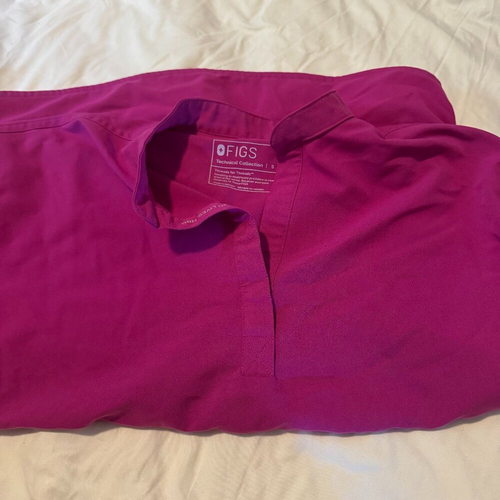 FIGS Rafaela Oversized Scrub Top